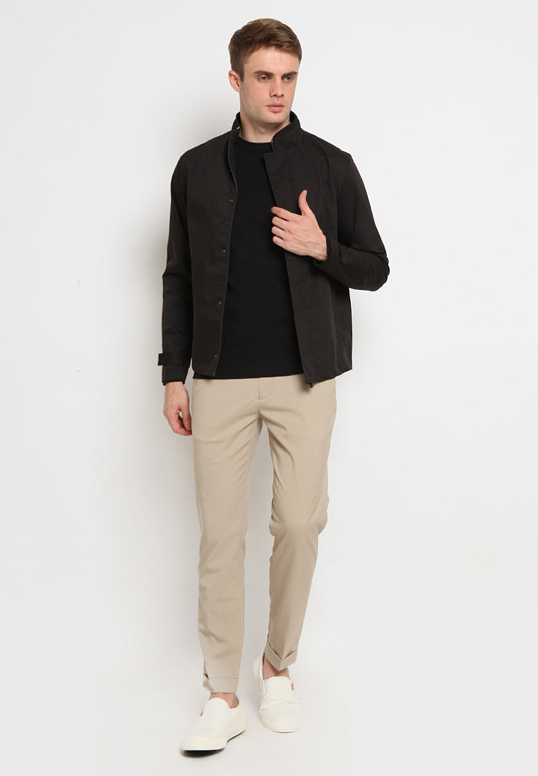 Lightweight jacket