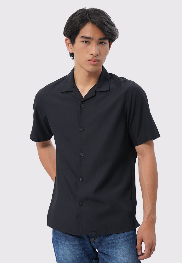 Relaxed Fit Short Sleeve Resort Shirt Black