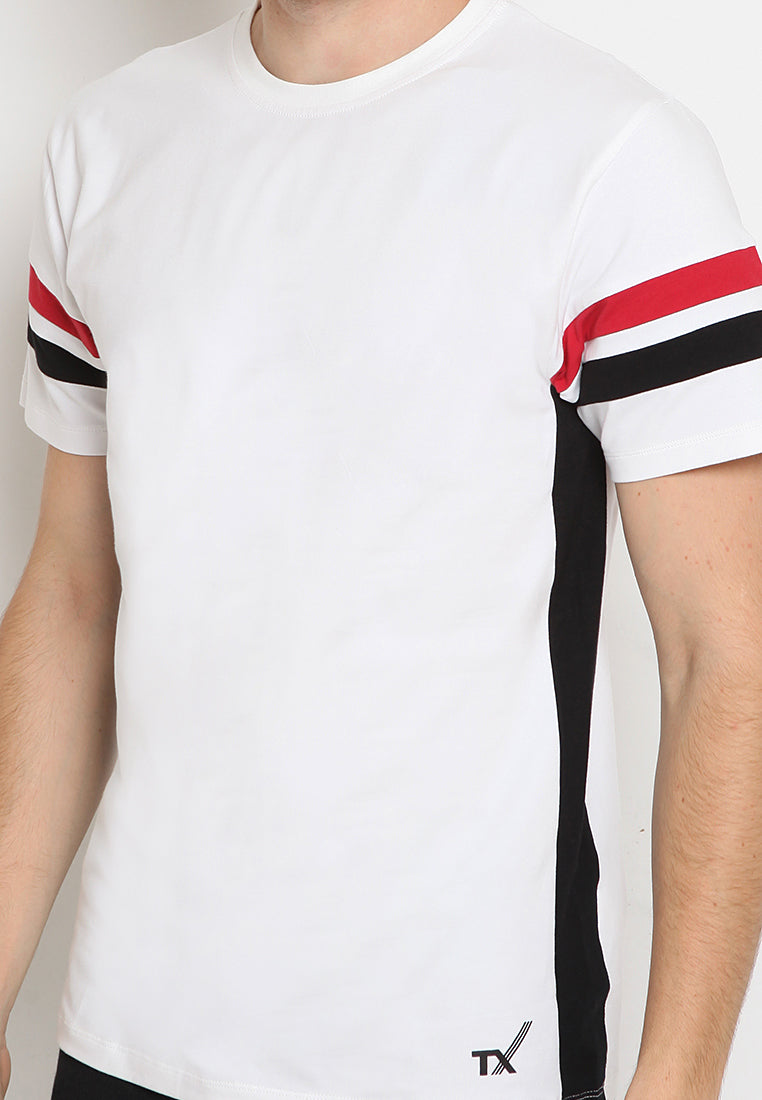 Short sleeve cut & sewn t-shirt