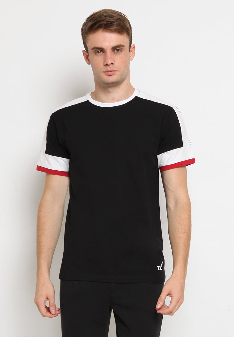 Short sleeve cut & sewn t-shirt