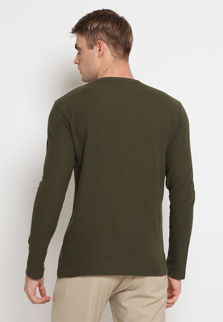 Basic long sleeve t-shirt