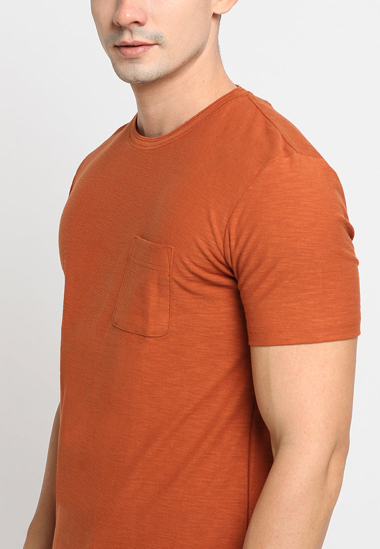 basic pocket t-shirt