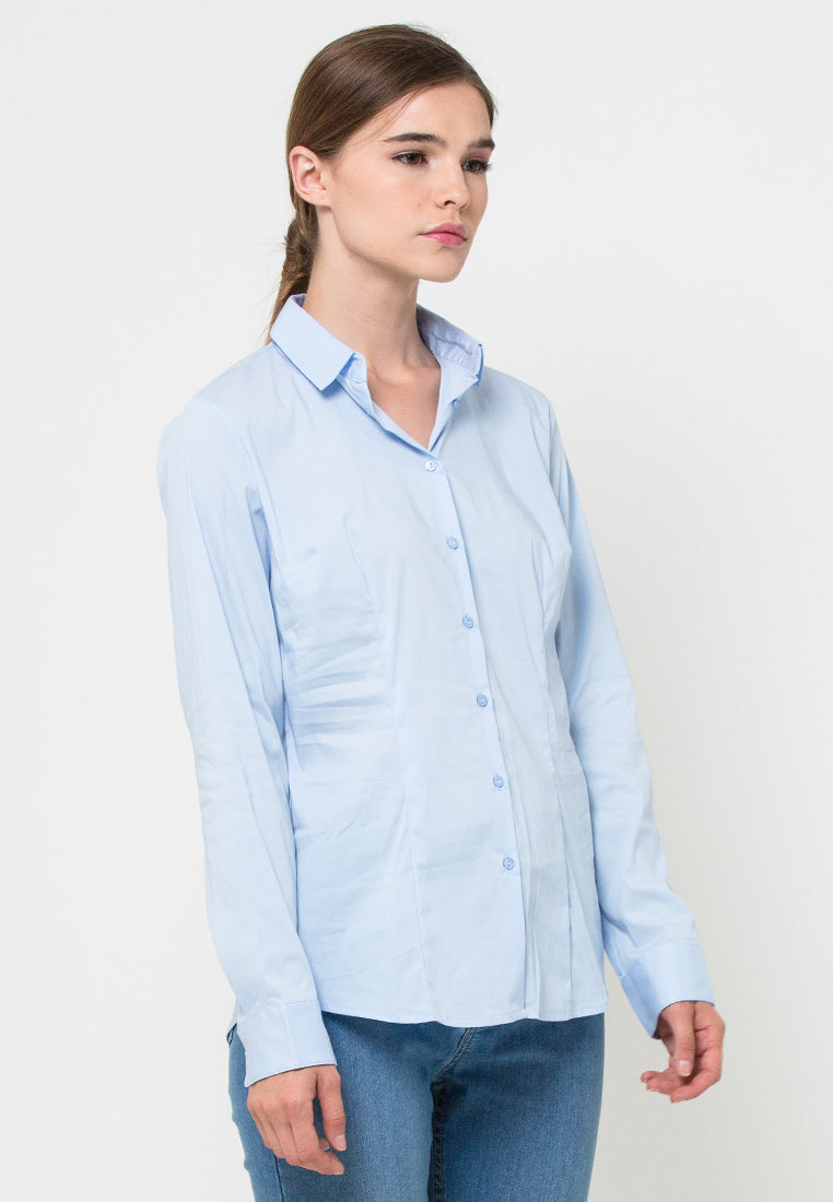 Basic Shirt in Light Blue