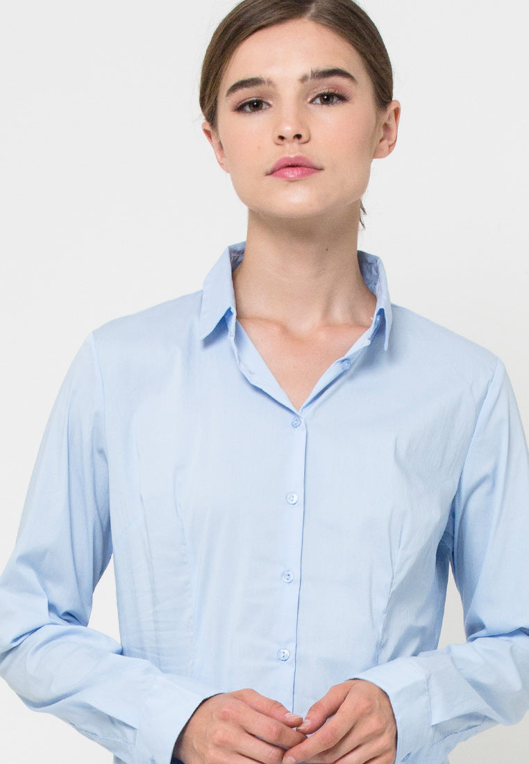 Basic Shirt in Light Blue