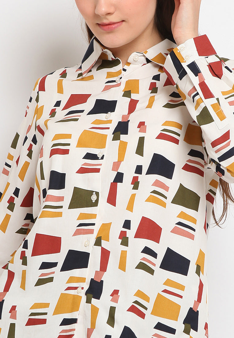 Loose fit printed shirt