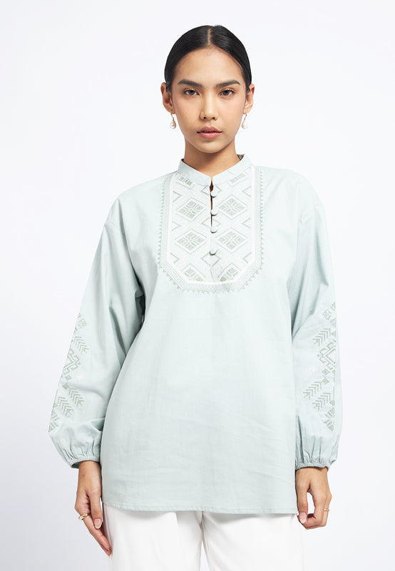 Embroidered Puff Sleeve Blouse