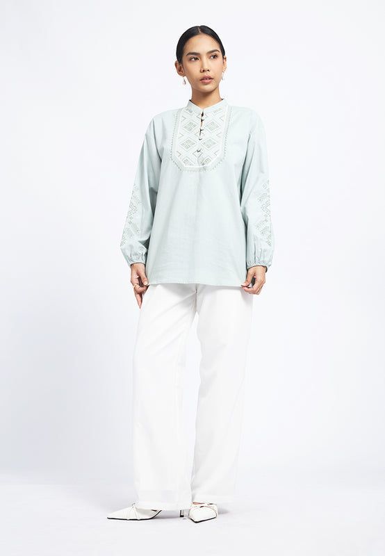Embroidered Puff Sleeve Blouse
