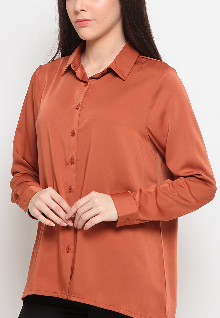 Regular fit satin shirt