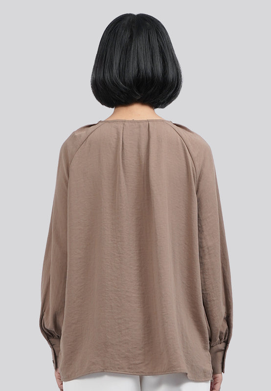 Round Neck Raglan Blouse
