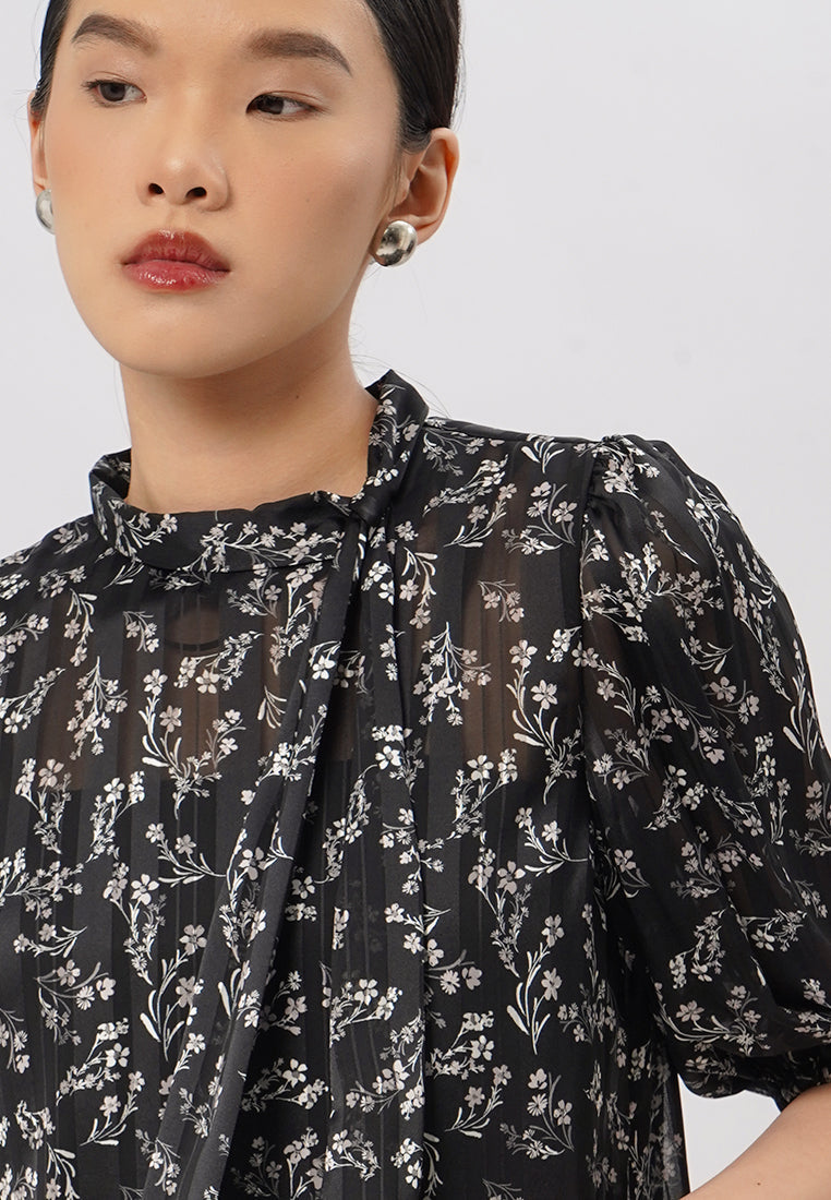 Floral Tie Up Short Sleeve Blouse