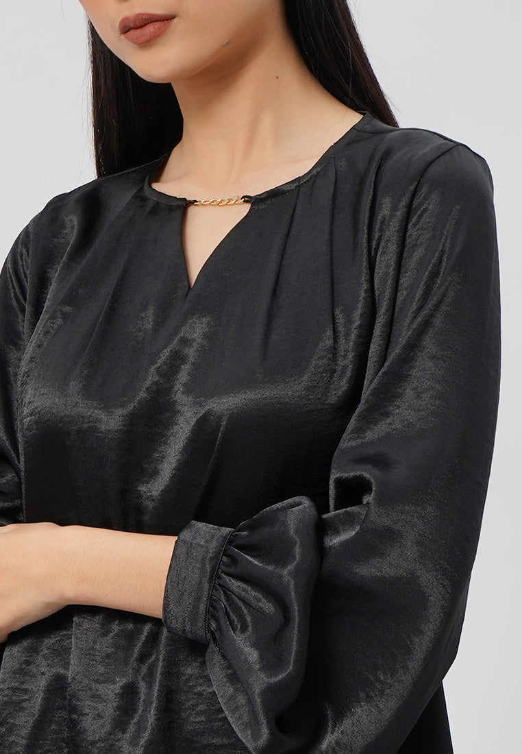 V-Neck Blouse with Chain Details Black