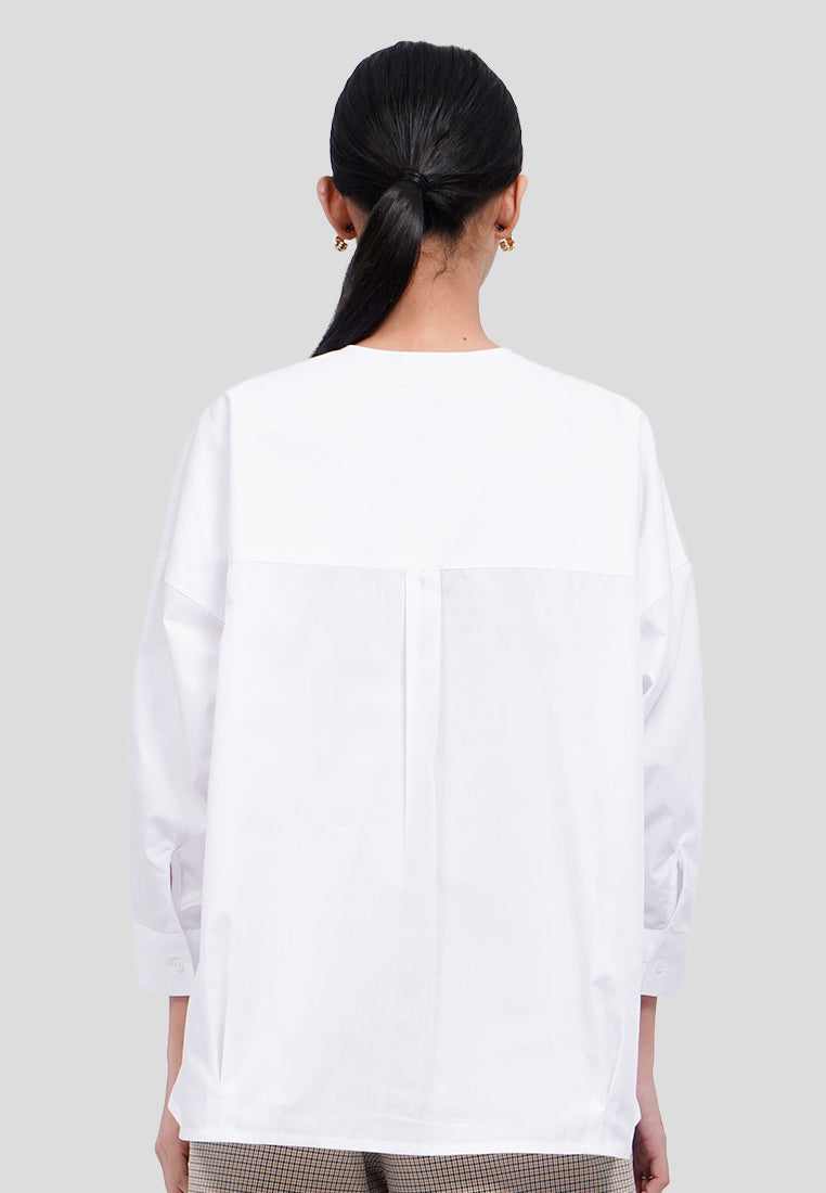 Round Neck Batwing Blouse