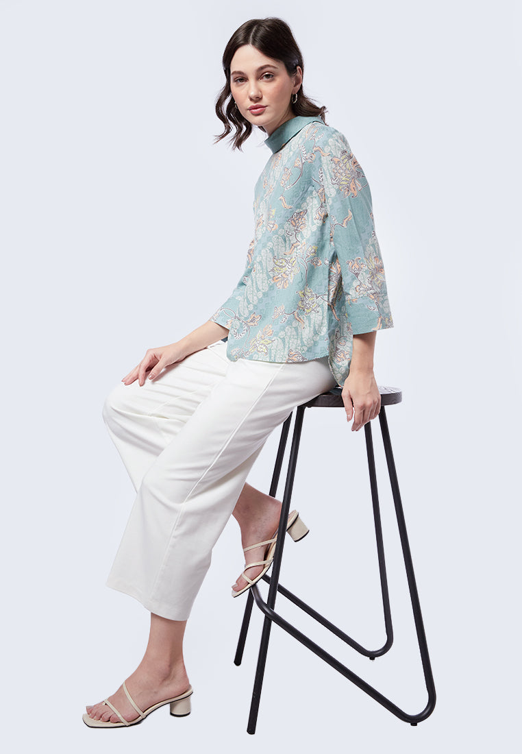 Folded Collar Long Sleeve Batik Top
