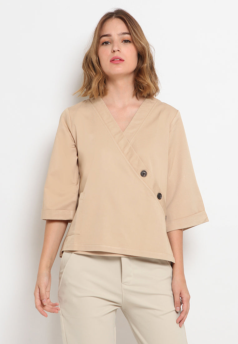 Kimono Blouse With Button