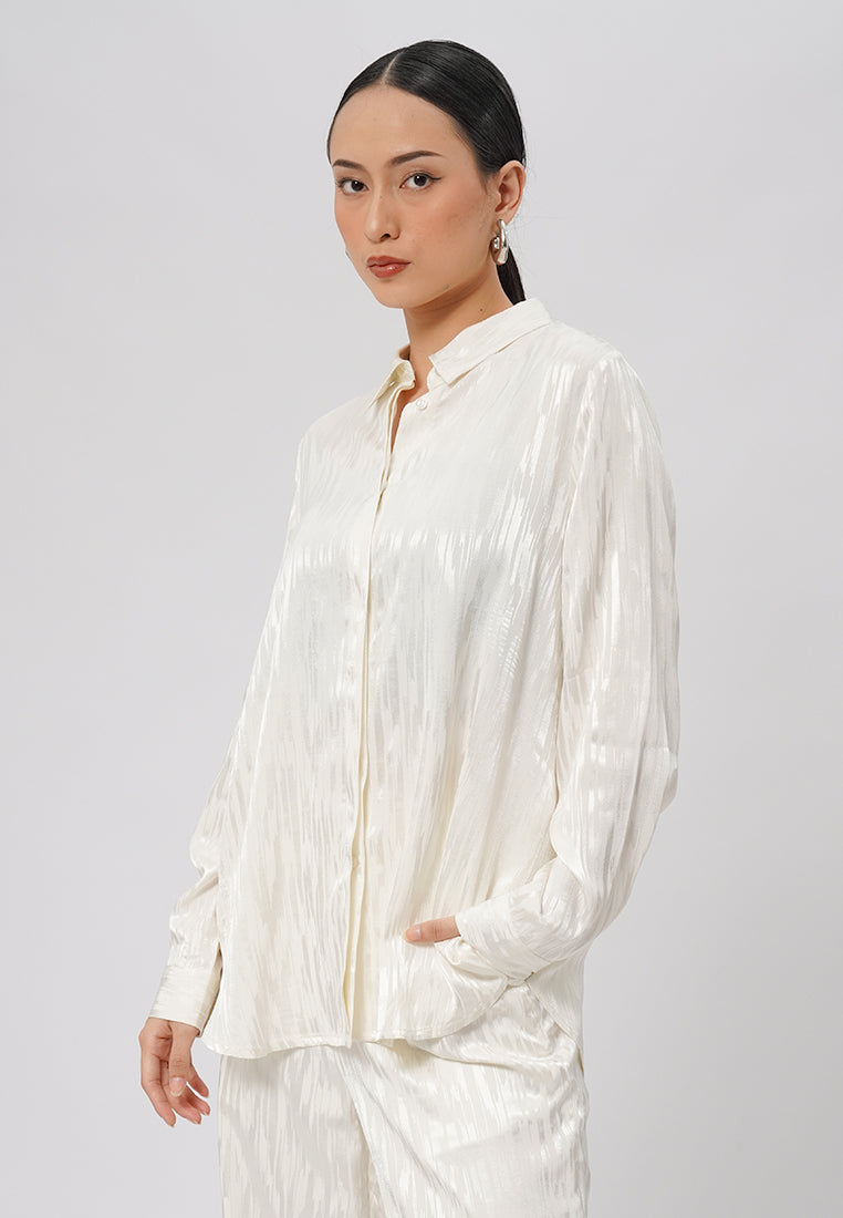 Textured Long Sleeve Blouse