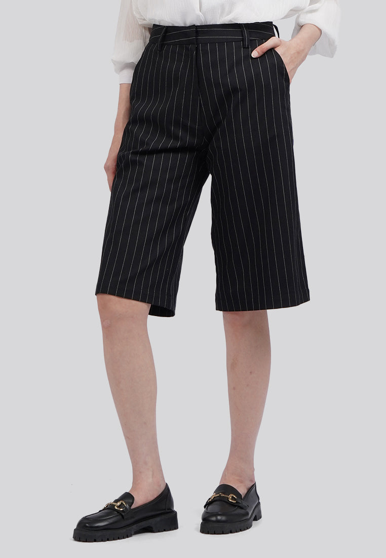 Regular Fit Tailored Bermuda Pants