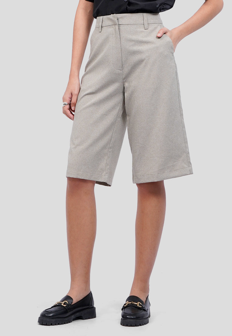 Straight Fit Bermuda Pants