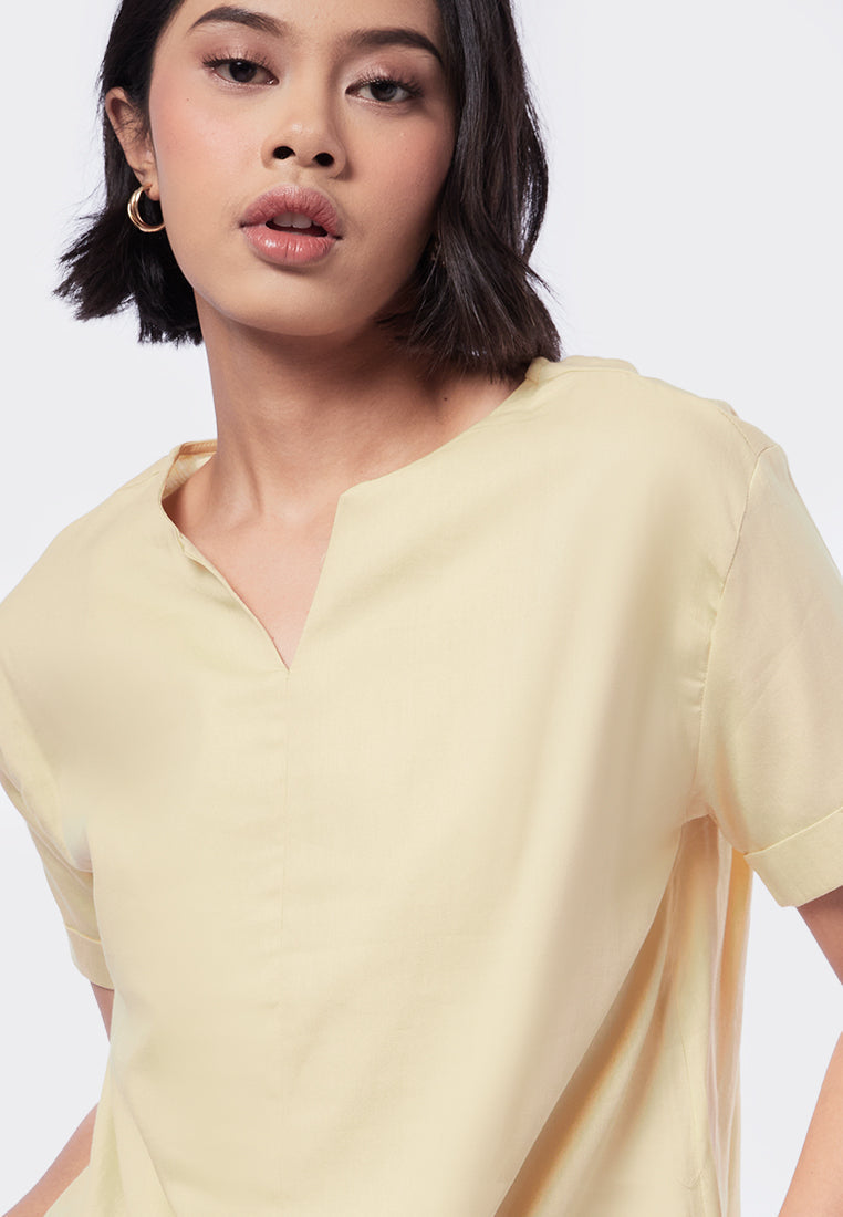 Front Knot Short Sleeve Blouse