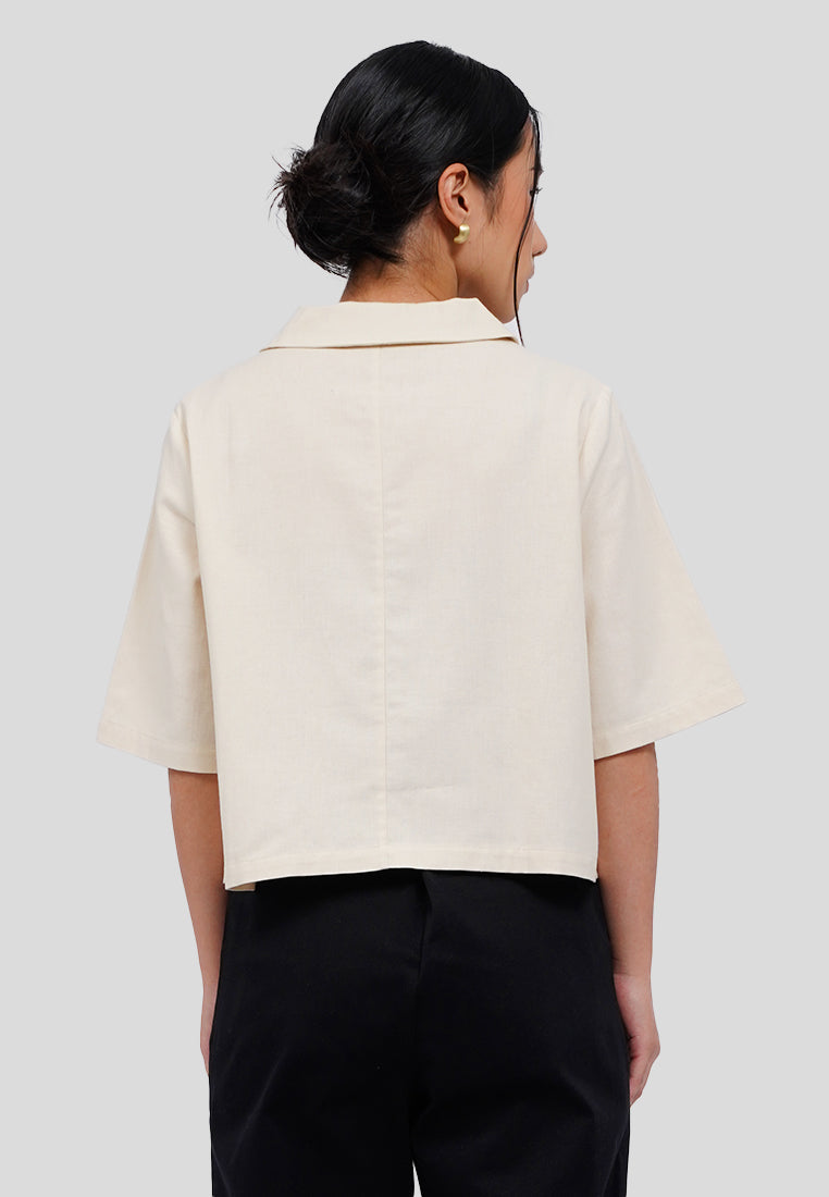 Contrast Button Cropped Blouse