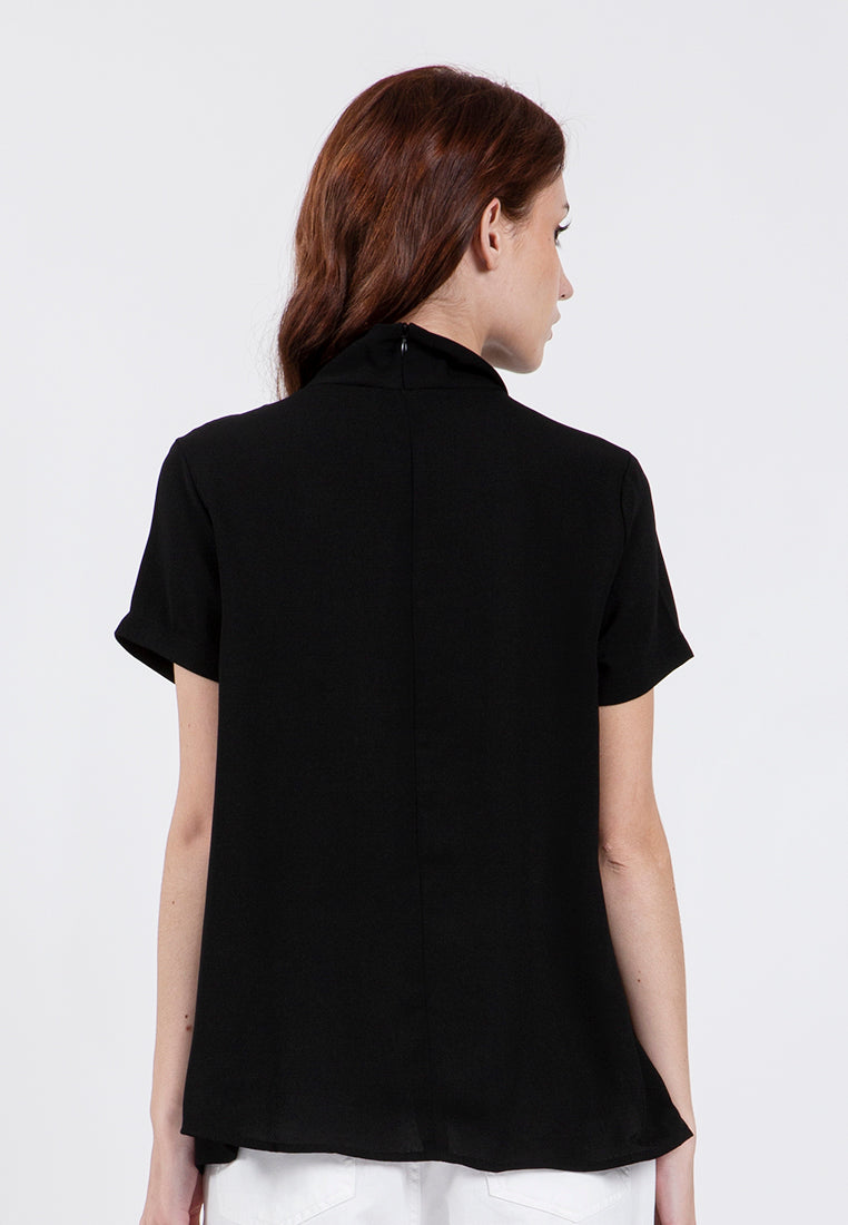Short sleeves blouse