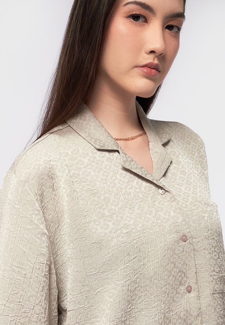 Short Sleeve V-Neck Blouse