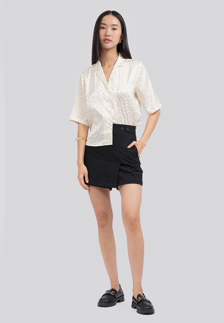 Notch Collar Printed Crop Blouse Ecru