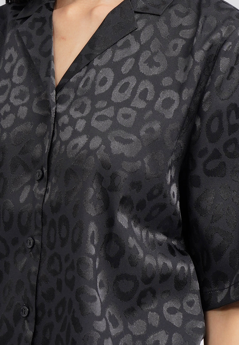 Notch Collar Printed Crop Blouse Black