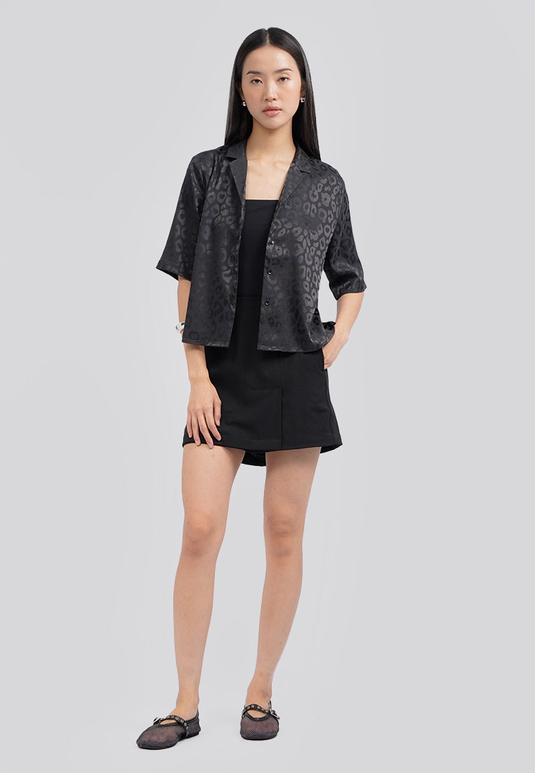 Notch Collar Printed Crop Blouse Black