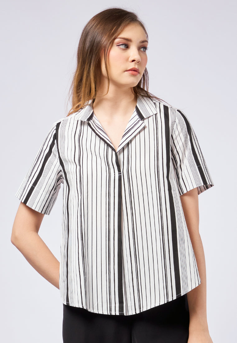 Printed Notch Collar Blouse