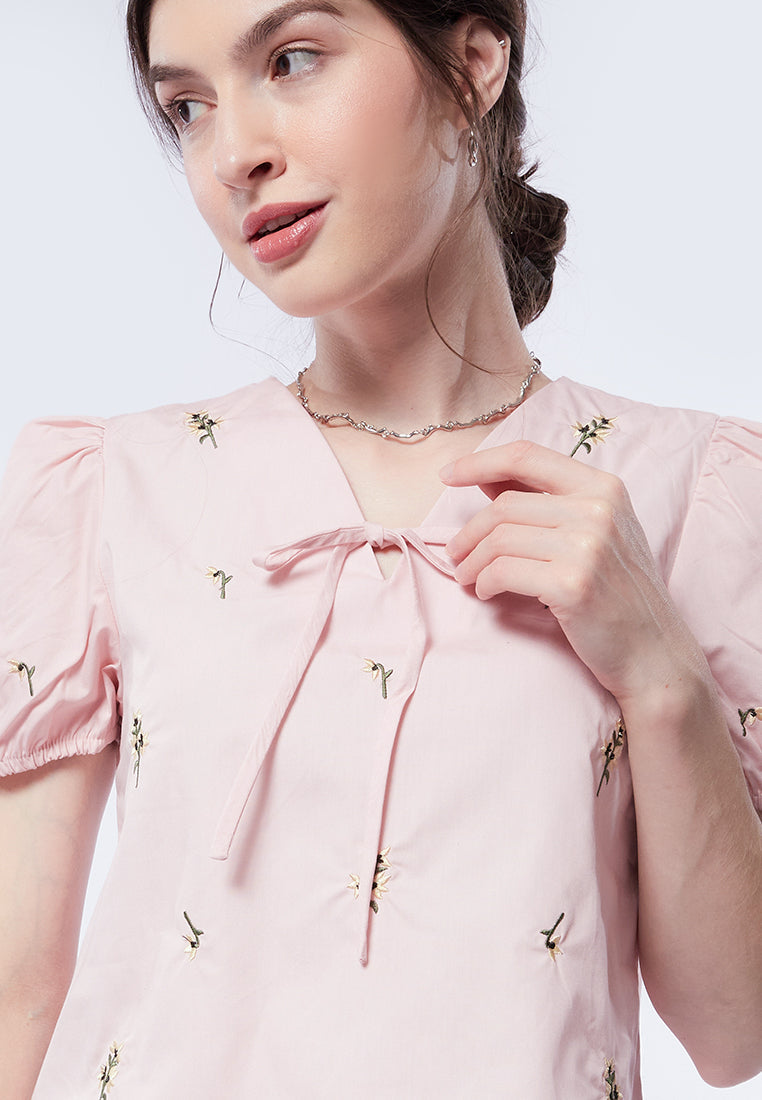 Embroidered Puff Sleeve Blouse