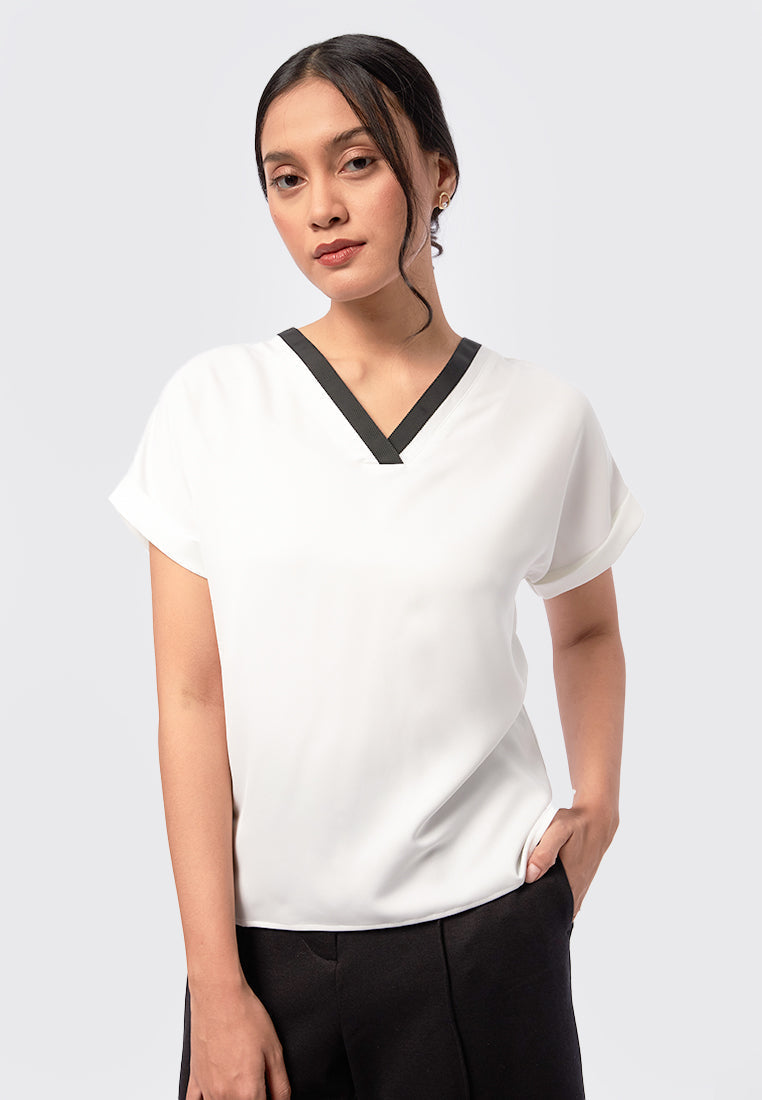 Colorblock Trim Collared Top Off White