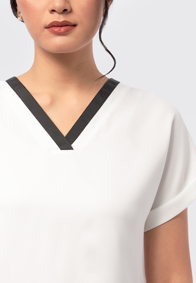 Colorblock Trim Collared Top Off White