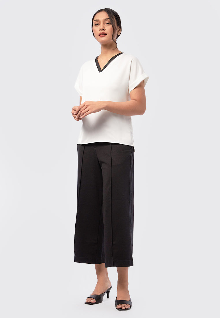 Colorblock Trim Collared Top Off White