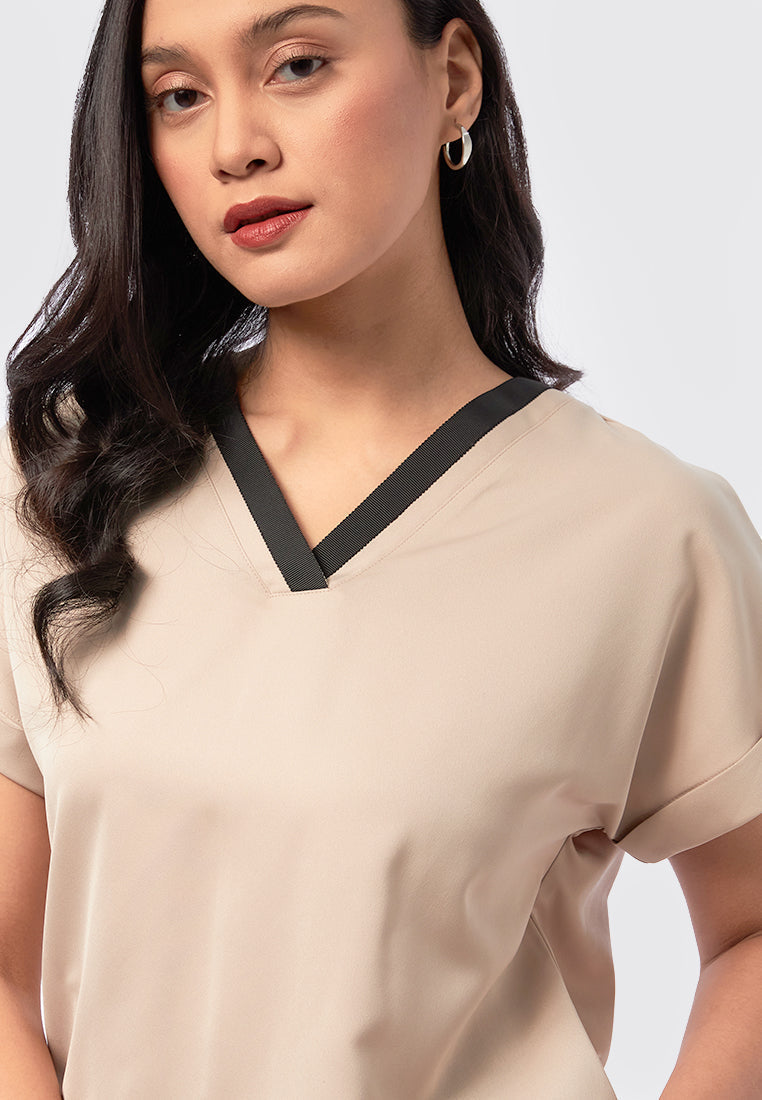 Colorblock Trim Collared Top