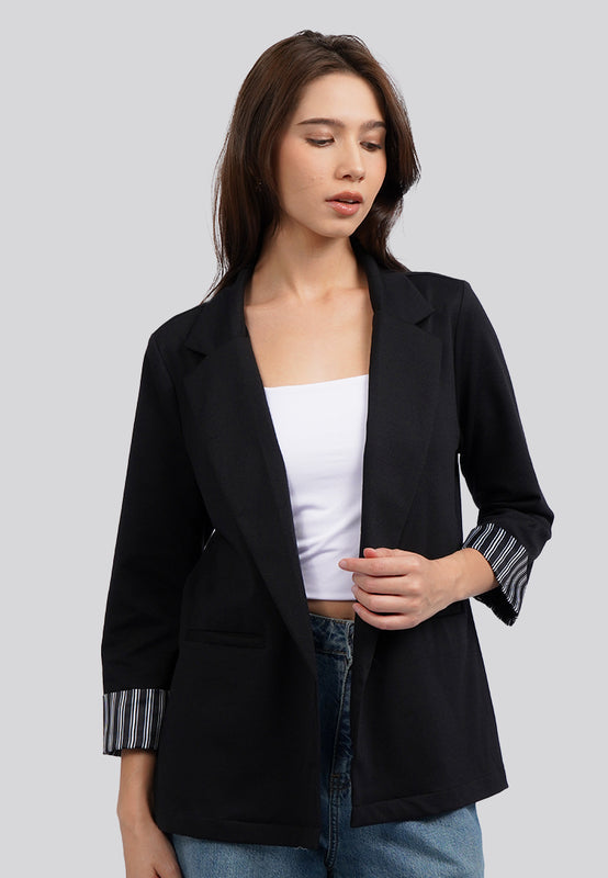 Straight Cut Long Sleeve Blazer