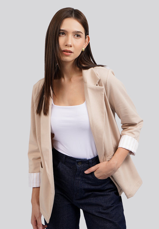 Straight Cut Long Sleeve Blazer