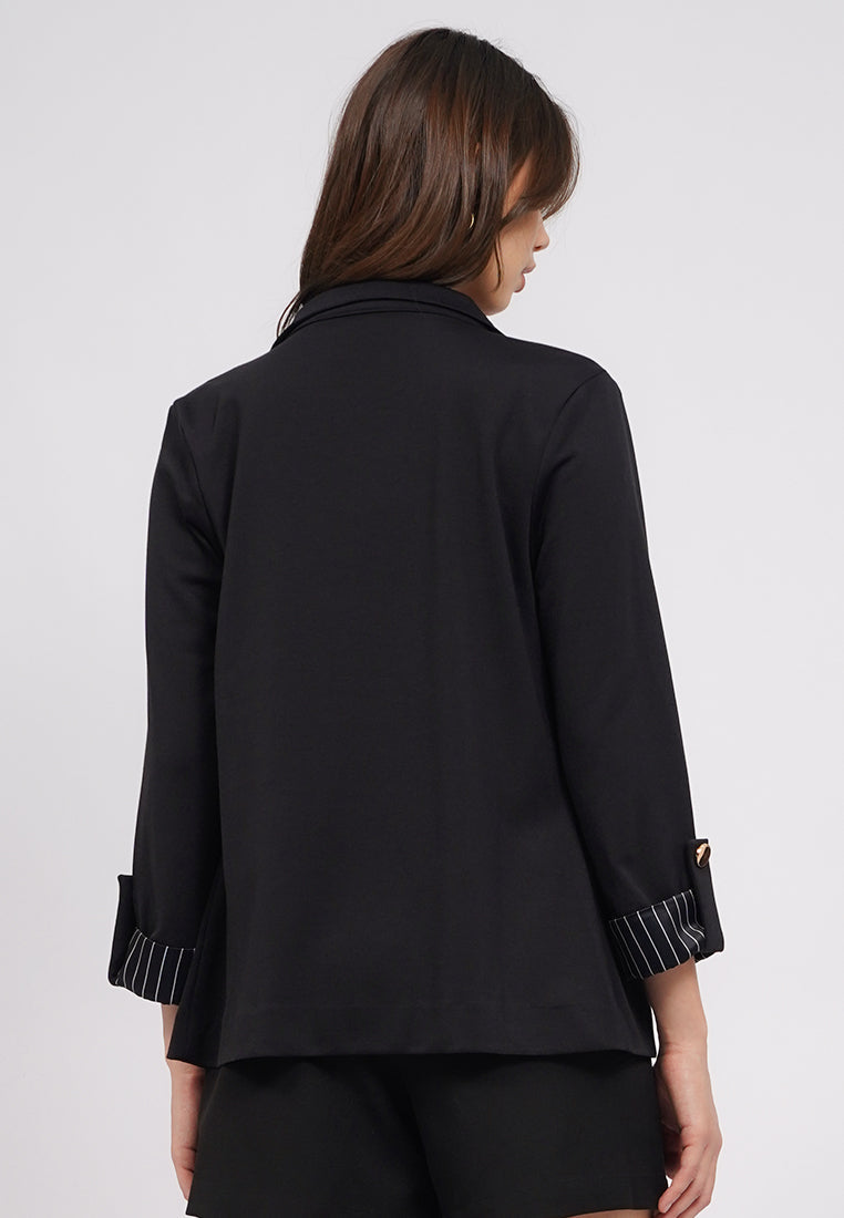 Straight Cut Long Sleeve Blazer