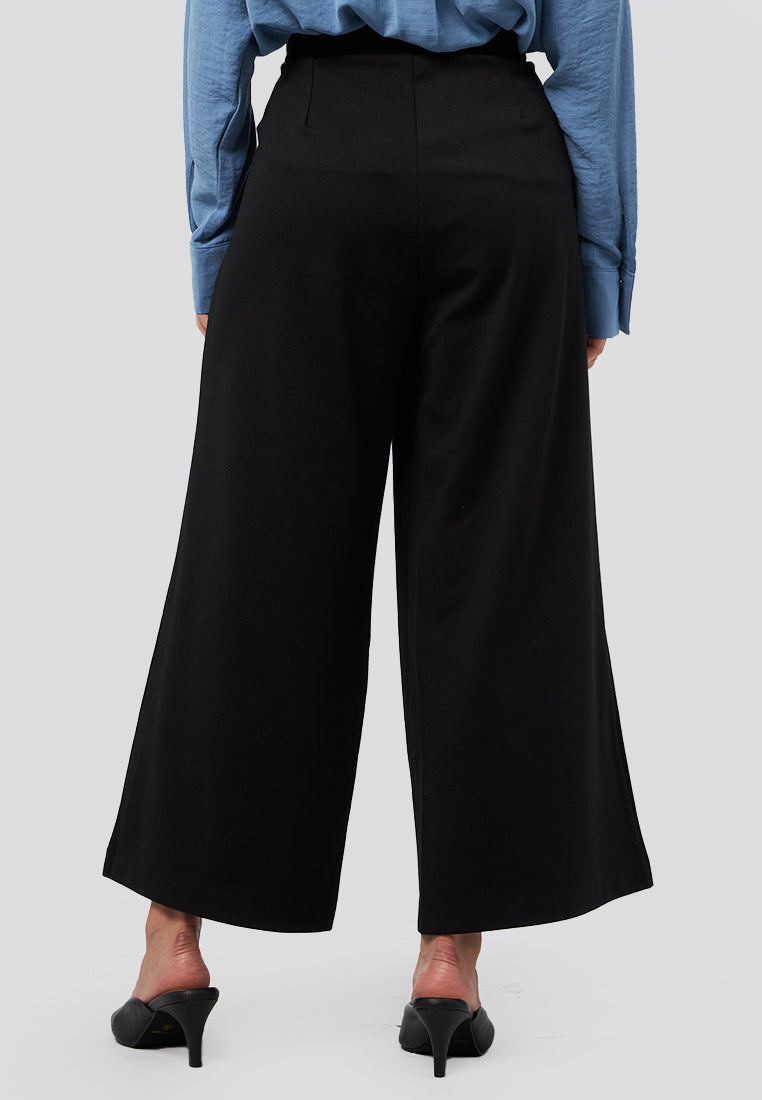 Culotte Pants with Button Details Black
