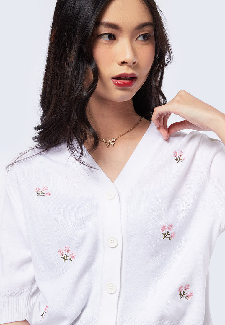 Floral Embroidery Knit Top