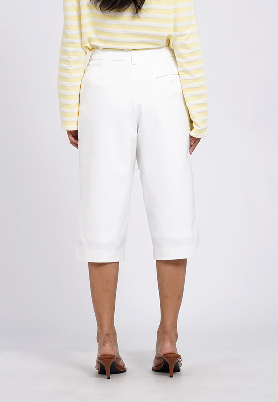 Straight Leg Capri Trousers