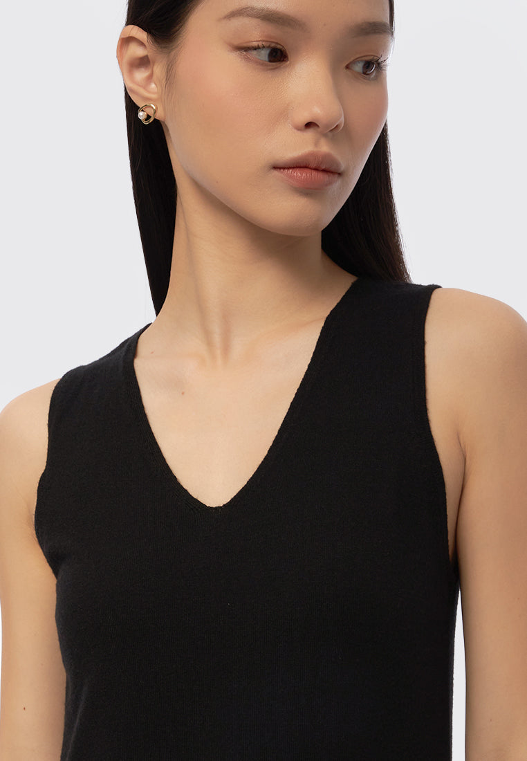 V-Neck Knitted Midi Dress