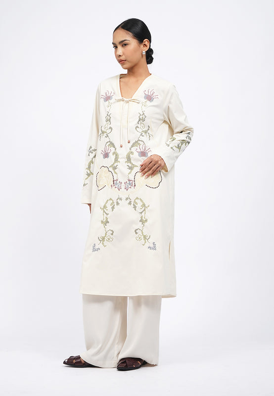 Embroidered Long Sleeve Midi Dress