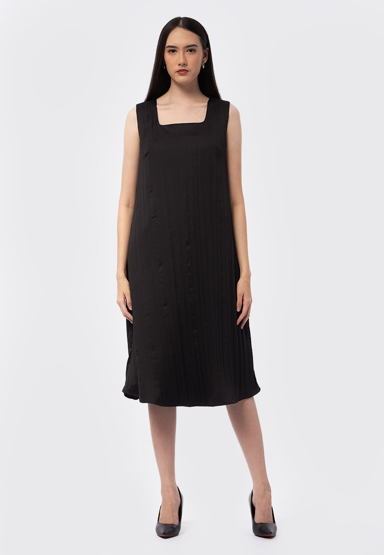 Sleeveless Satin Crinkle Dress