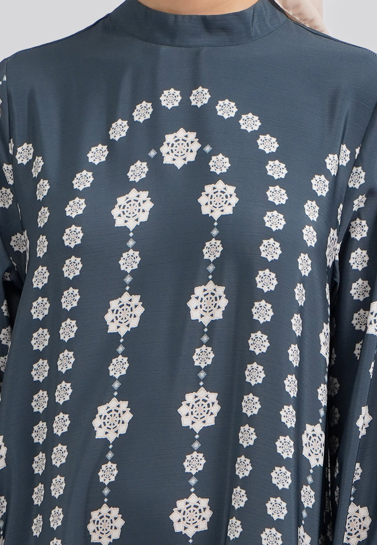 Executive x Khanaan High Neck Printed Gamis