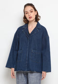 Loose denim jacket