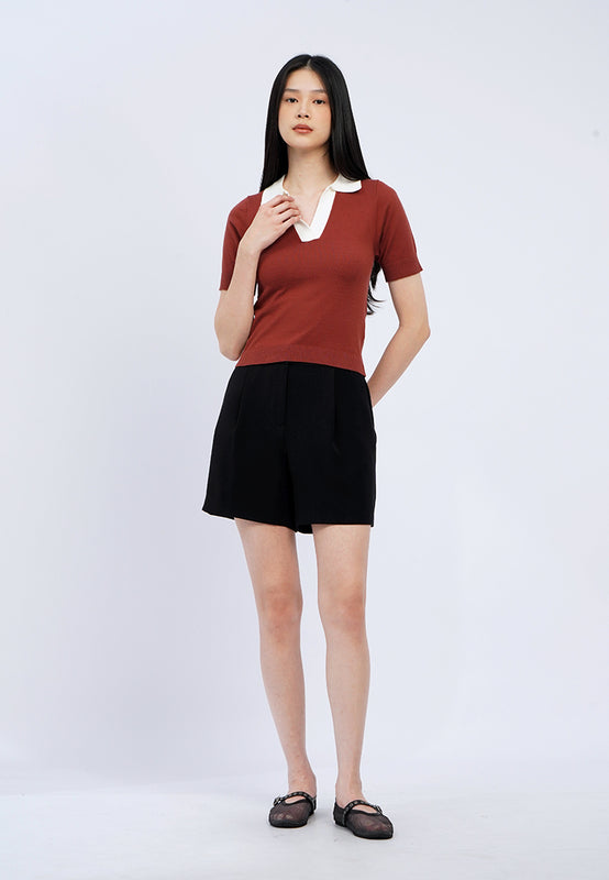 Polo Shirt with Contrast Collar