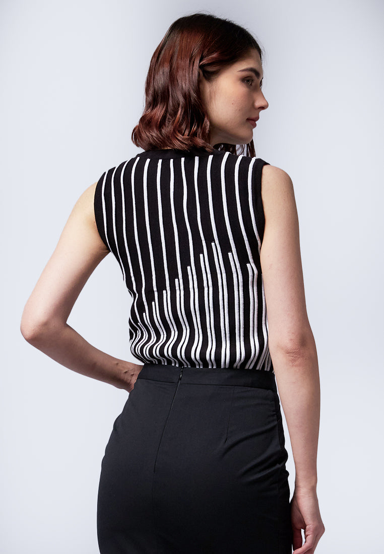 Printed Sleeveless Knit Top