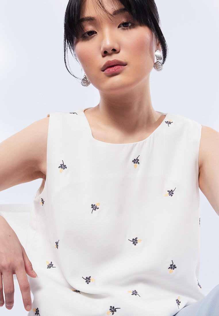 Embroidered Sleeveless Blouse