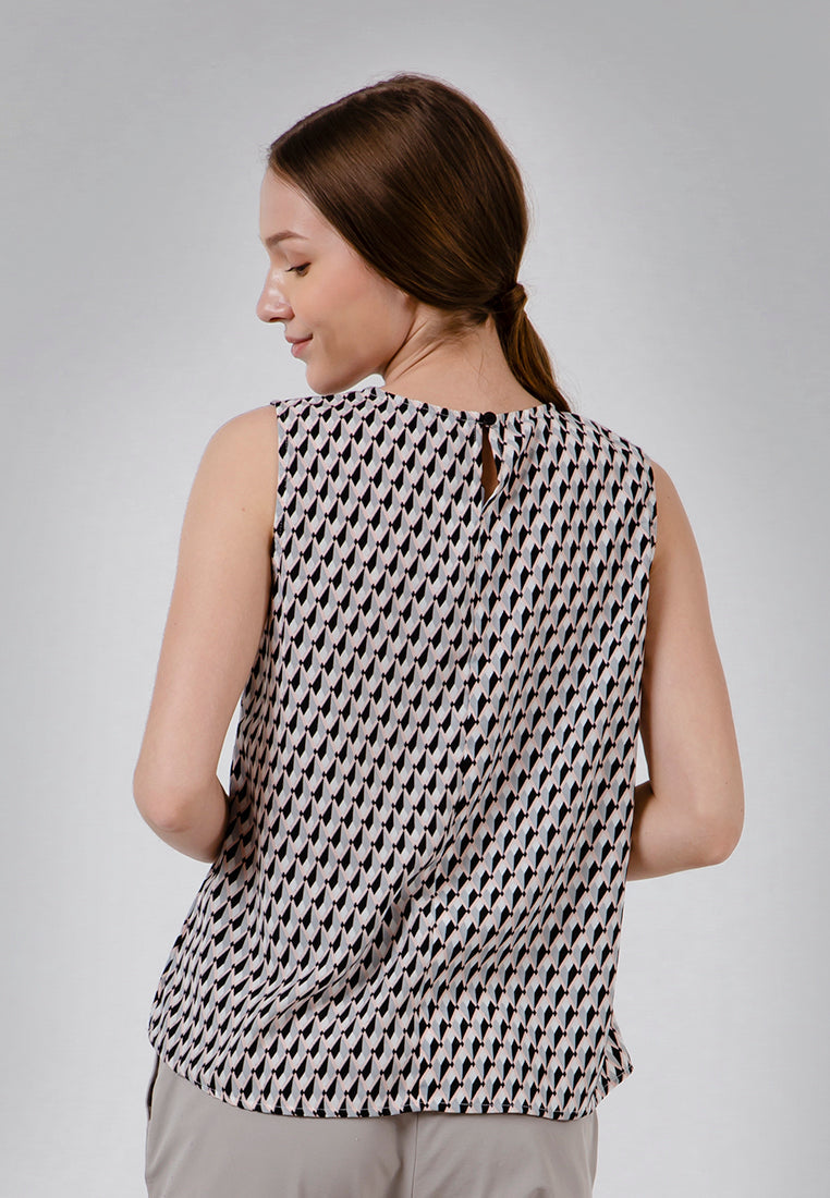 Sleeveless blouse