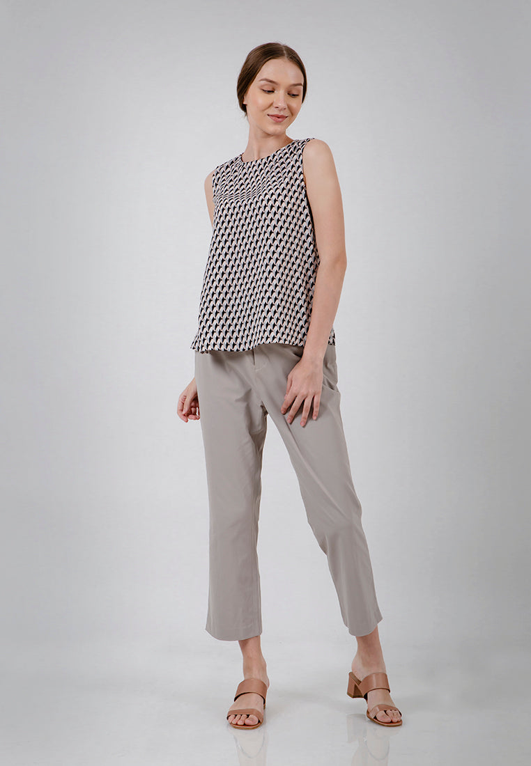 Sleeveless blouse